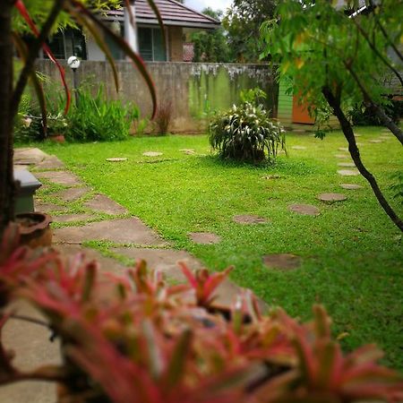 Baan Bua Guest House Chiang Rai Dış mekan fotoğraf