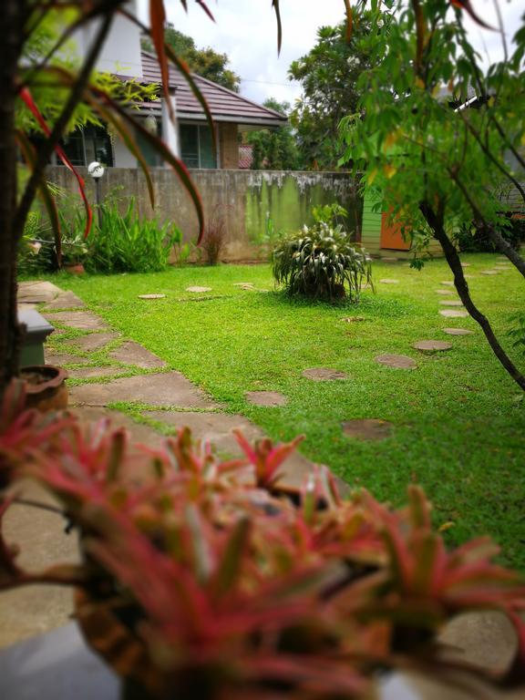 Baan Bua Guest House Chiang Rai Dış mekan fotoğraf